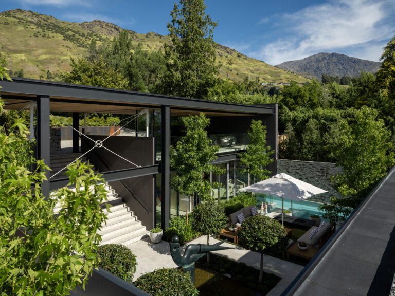 Courtyard-House_courtyard-from-above_Simon-Devitt_5