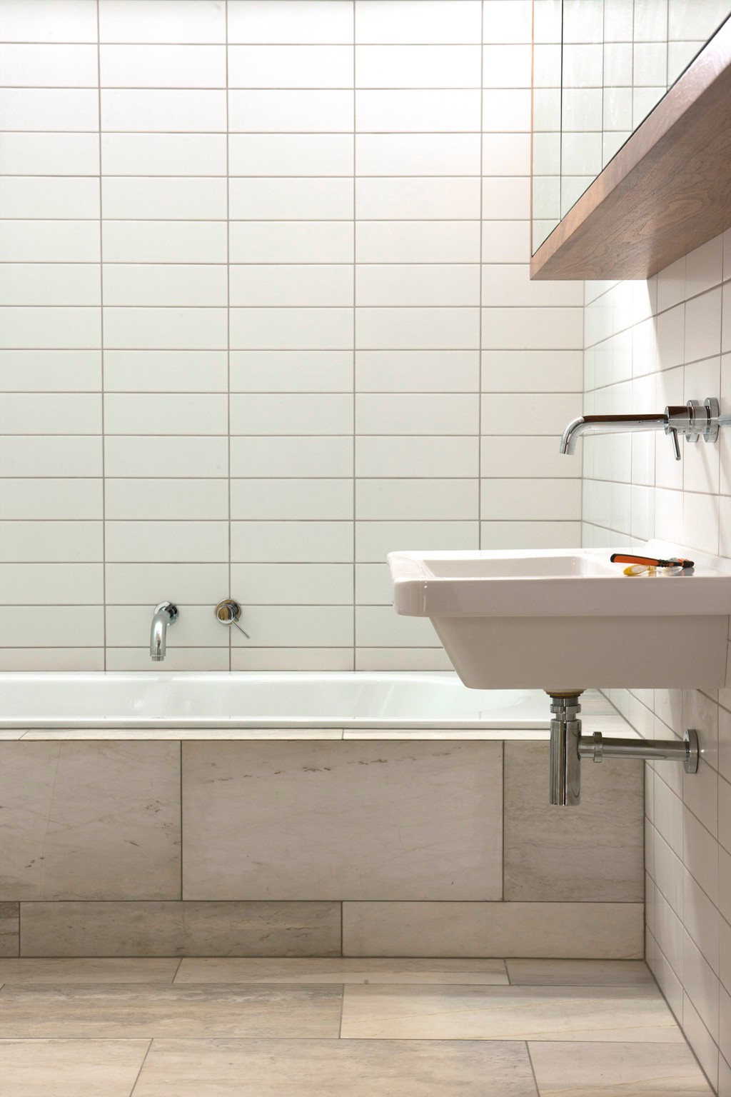 The family bathroom. Photograph by Simon Devitt.
