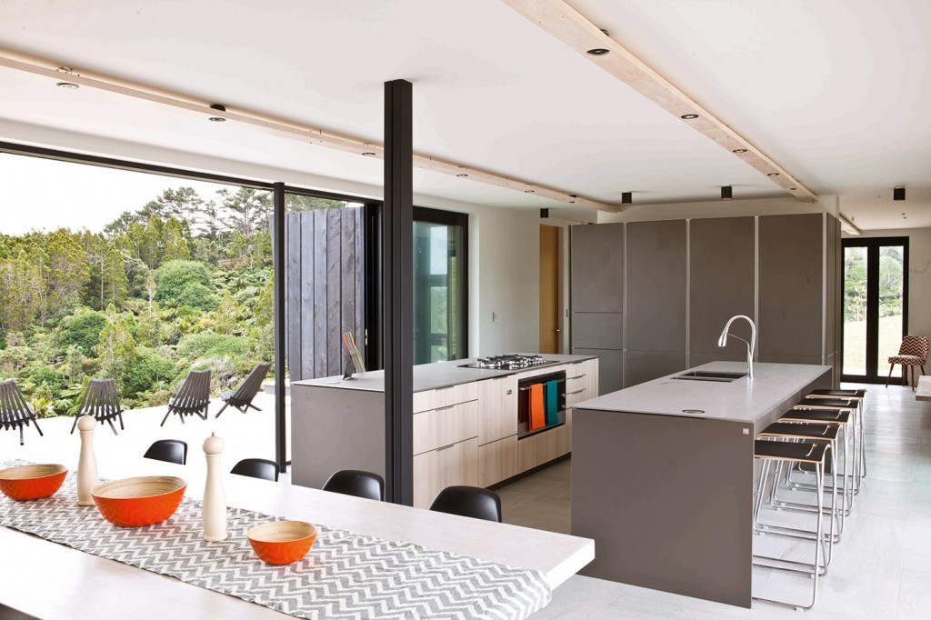 Muriwai kitchen Bruce Messick
