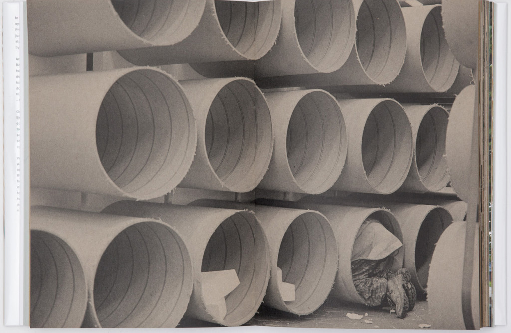 One of the book's spreads shows the cardboard tubes used in the cathedral's construction. 
