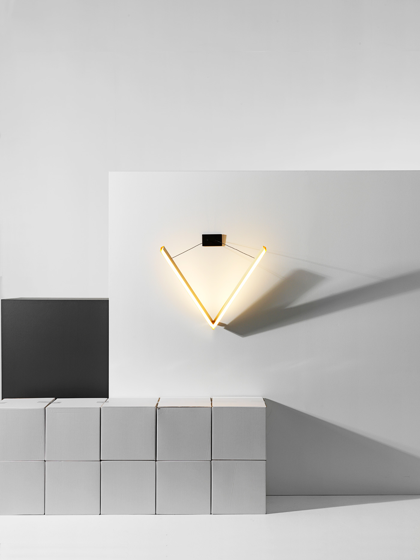 The 'V' wall light by Resident Studio. Photograph by Toaki Okano. Styling by Sam Smith and Catherine Wilkinson.