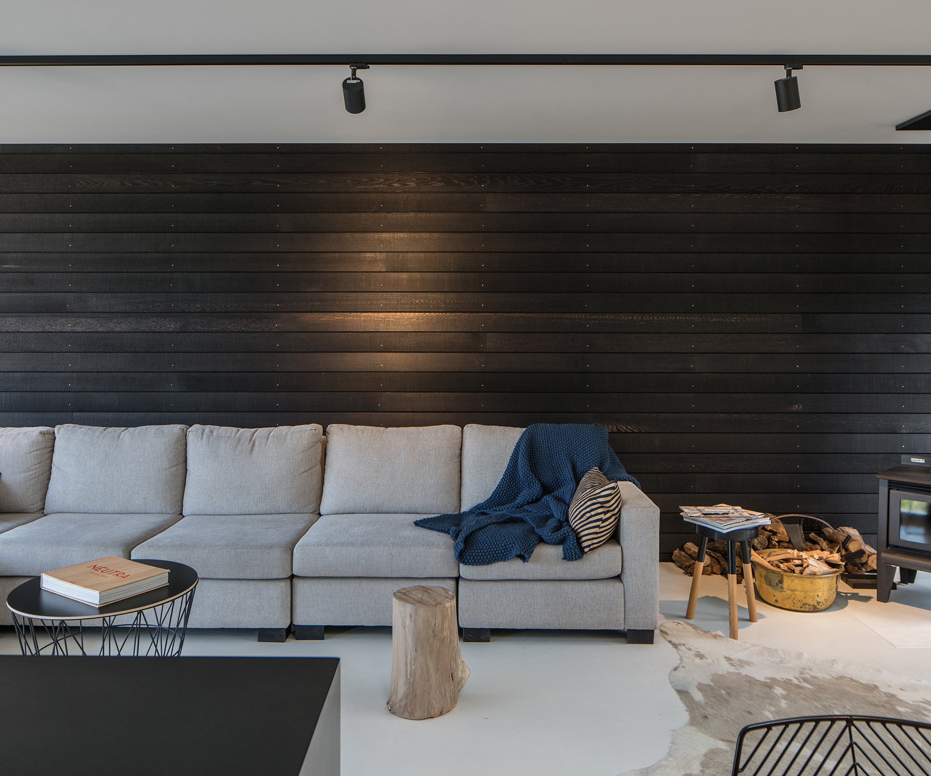 McNamara says keeping the living room simply furnished enhances the sense of space. Photograph by Jeremy Toth. 