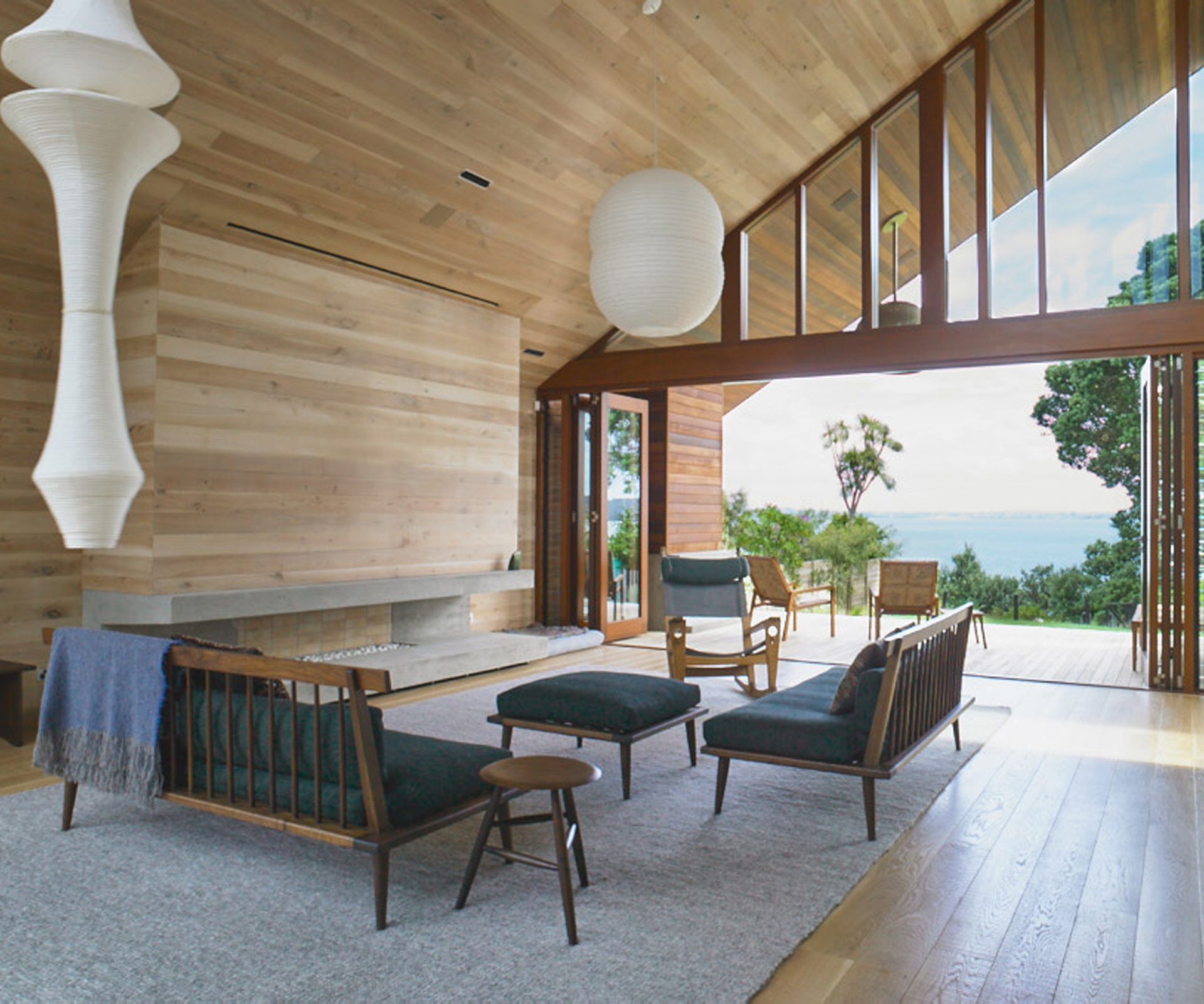 An Auckland home by Stevens Lawson Architects with interiors by Katie Lockhart. Photo by Mark Smith.
