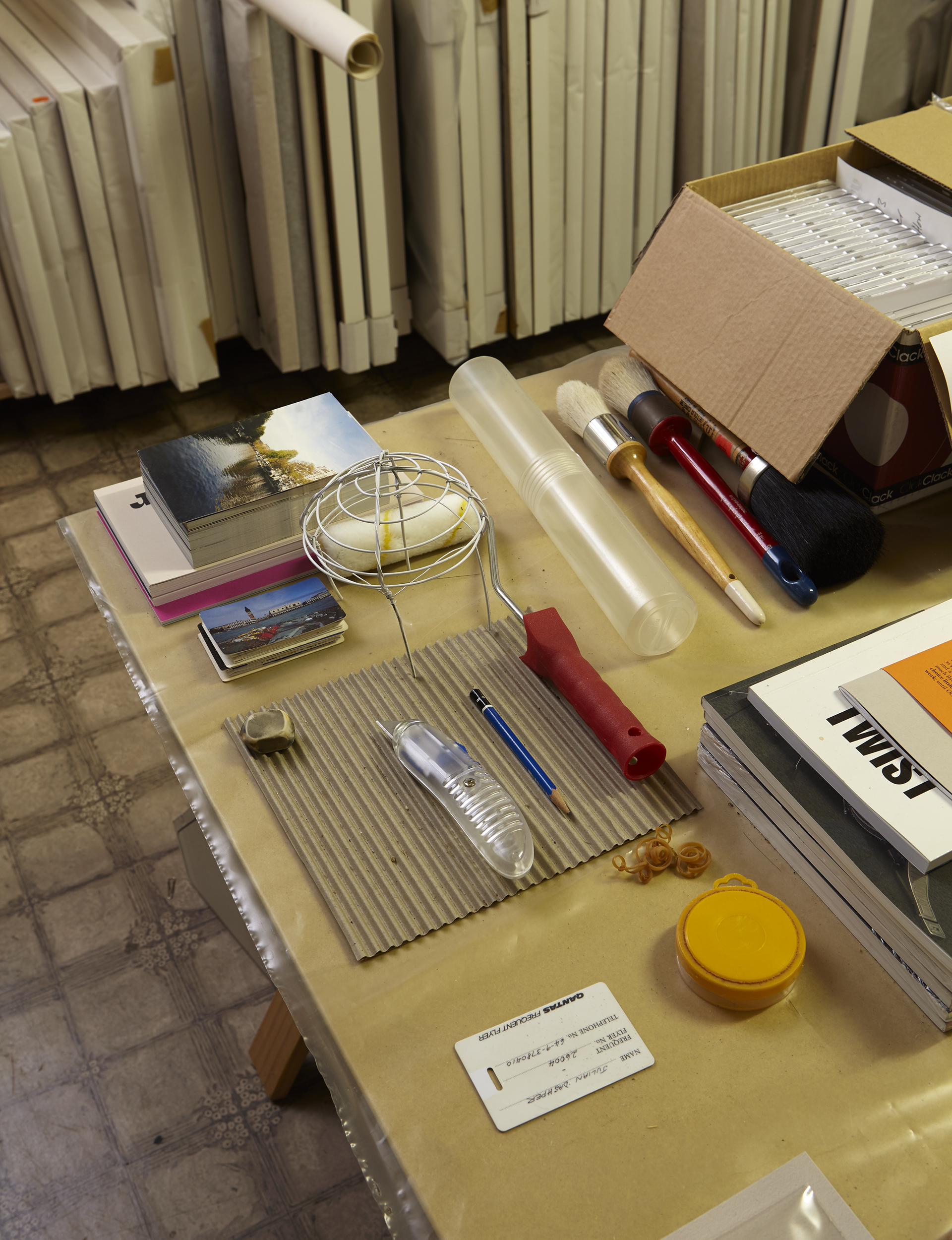 HE0216_Four painters_Julian_Dashper_Studio_0083