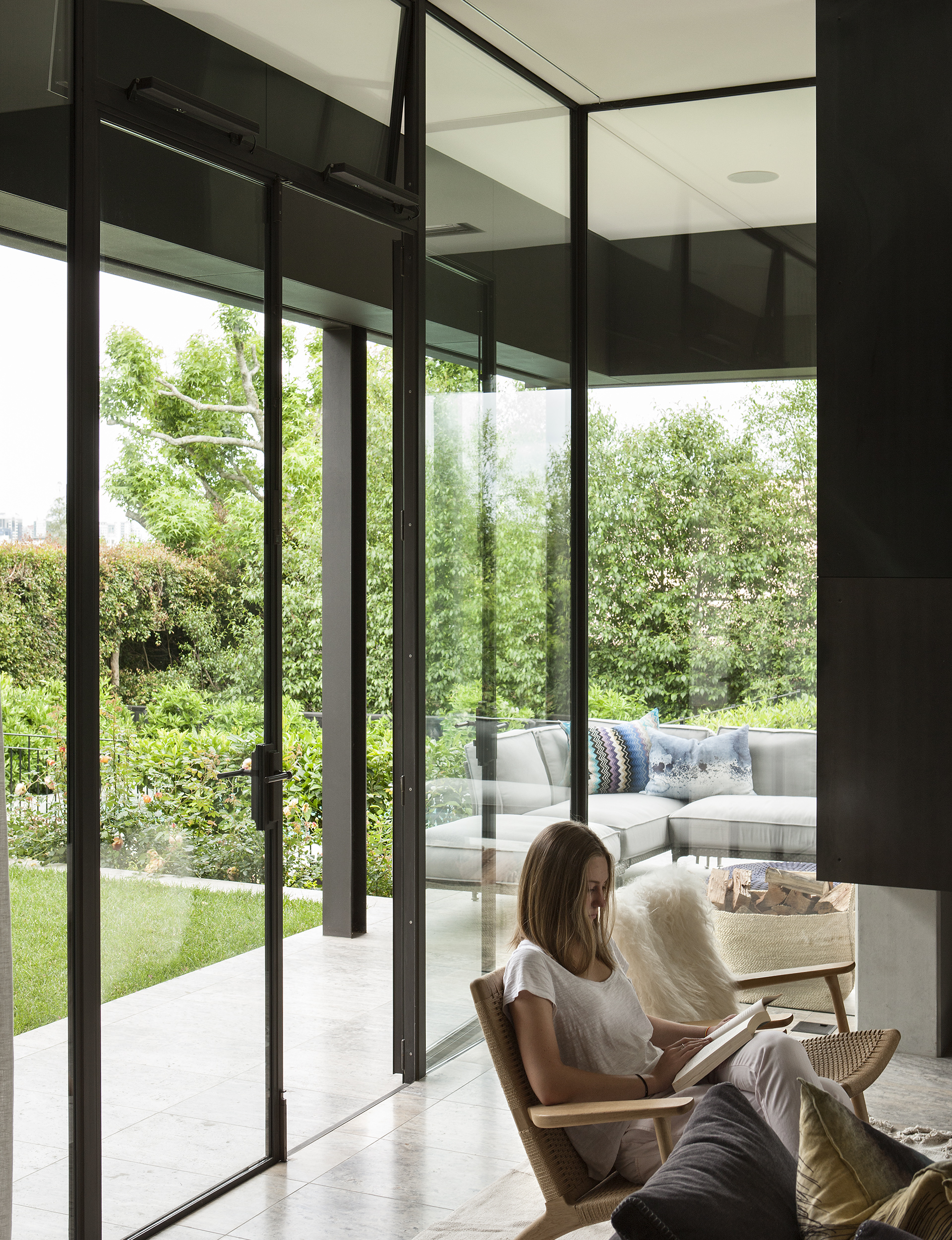 HE0216_HME_StStephensAve_G9196