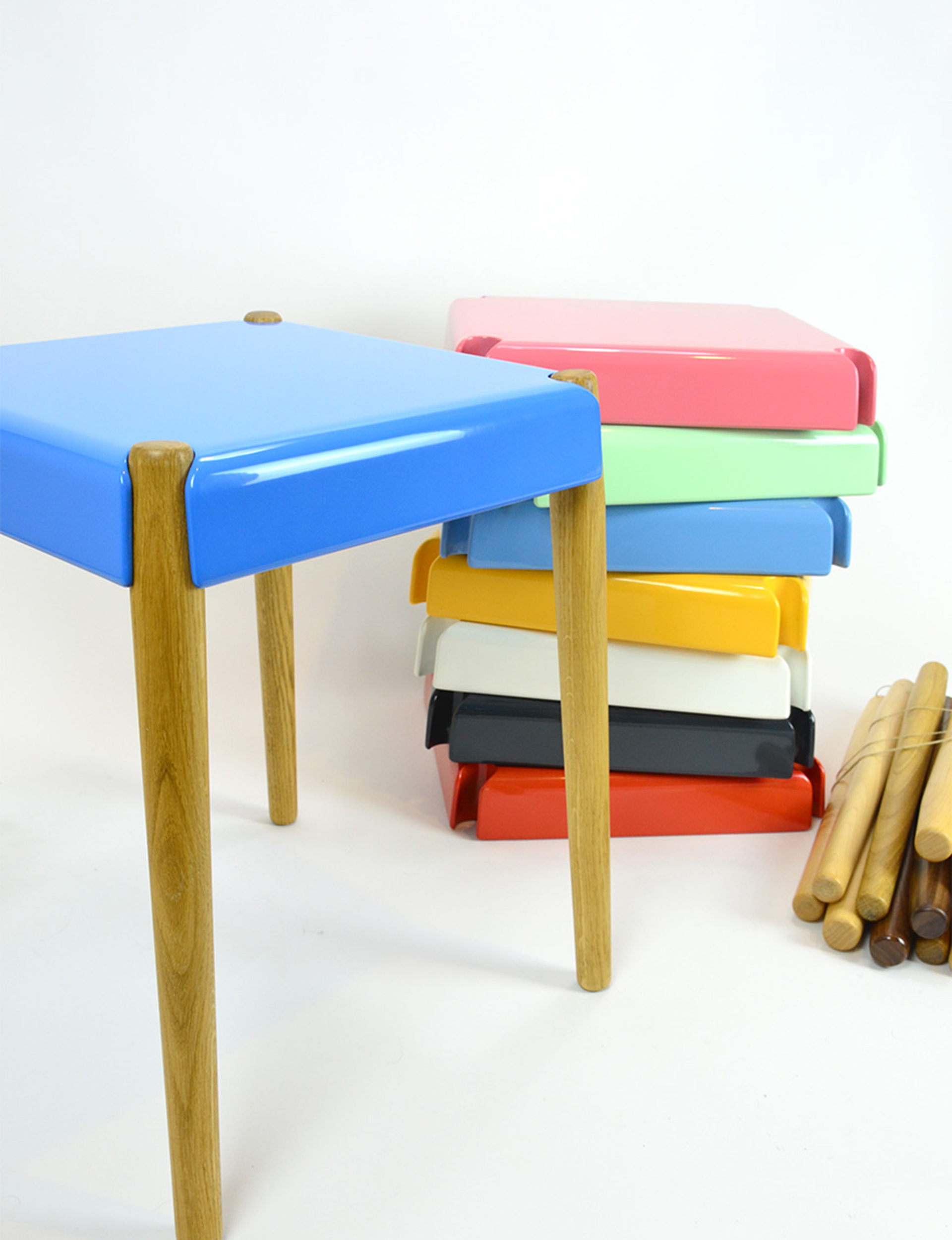 DSC_2895_2 bright potato peg leg stool