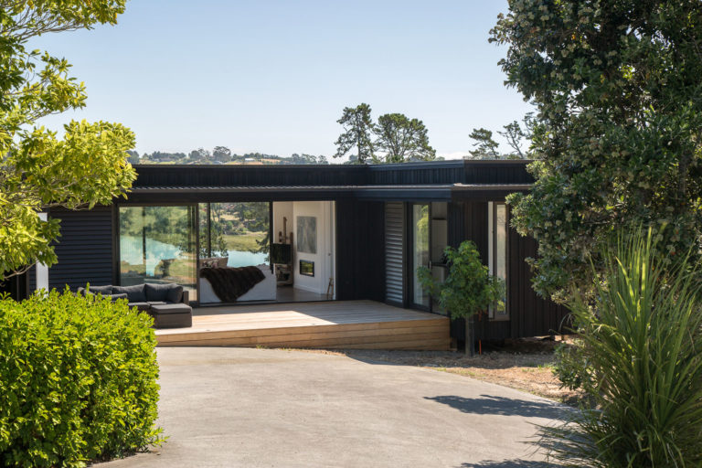 Clevedon-House-1-of-15