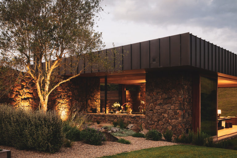 5ec9a41c474fab2383630b6c_VINEYARD-HSE_5622