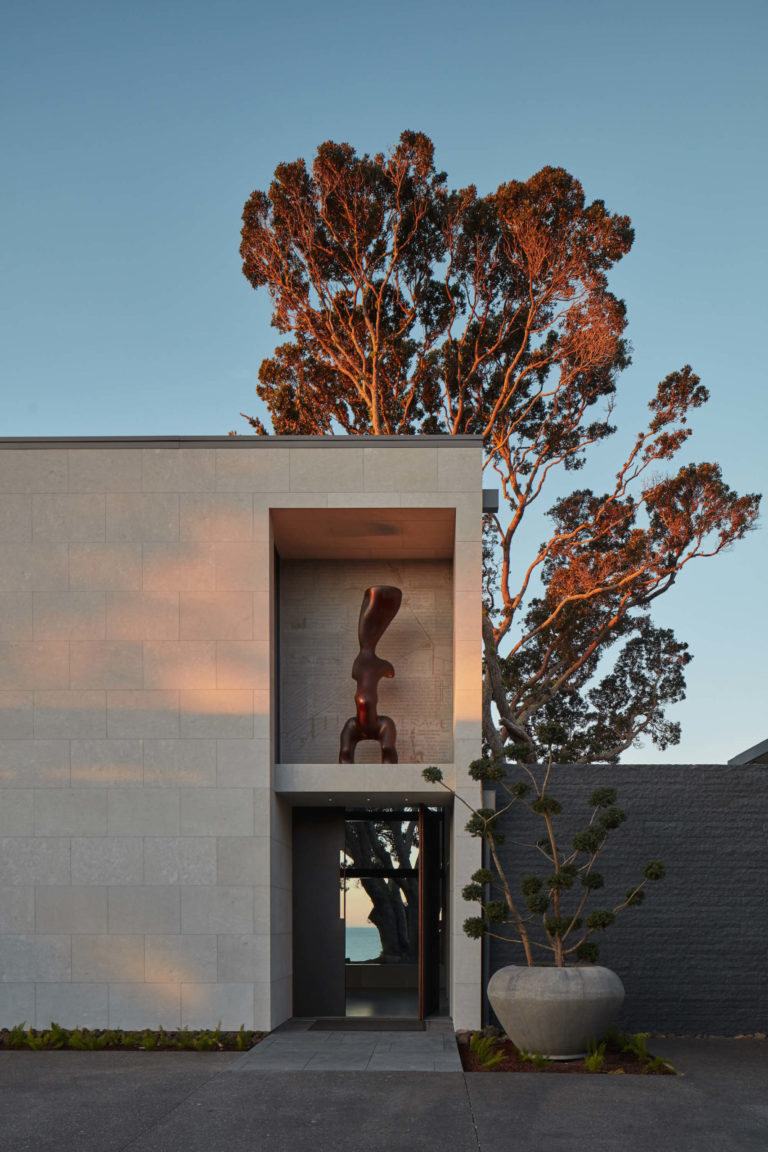 5f0d0bb684b18c112b41bf8e__43A9614large-scaled